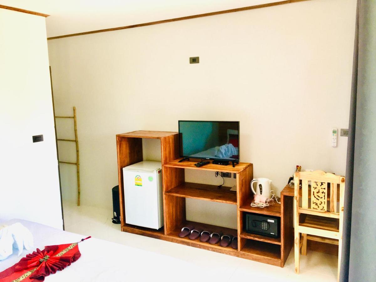 Rinna Resort Ko Mook Buitenkant foto